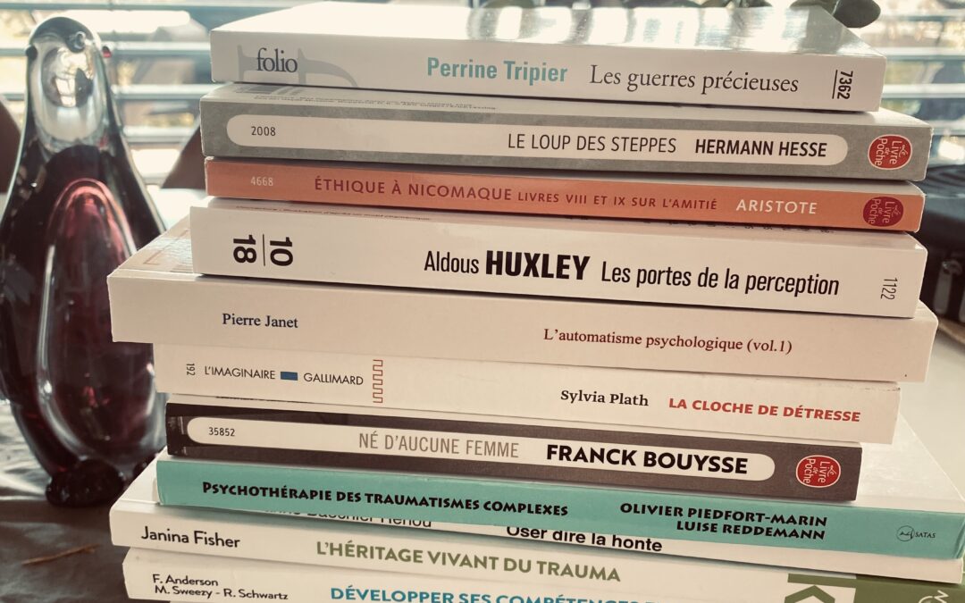 Pour quelques jours, les récits ne franchiront plus la porte et le téléphone restera silencieux.